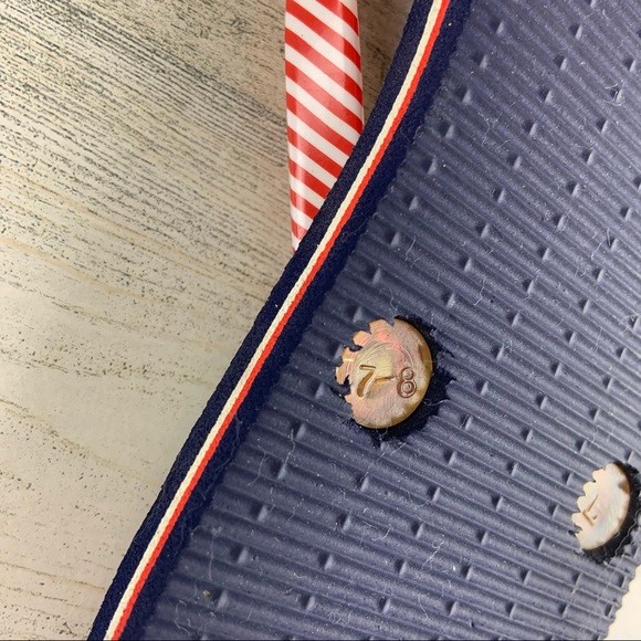 VERA BRADLEY Navy Blue Orange Flip Flops 7-8 - Picture 7 of 9